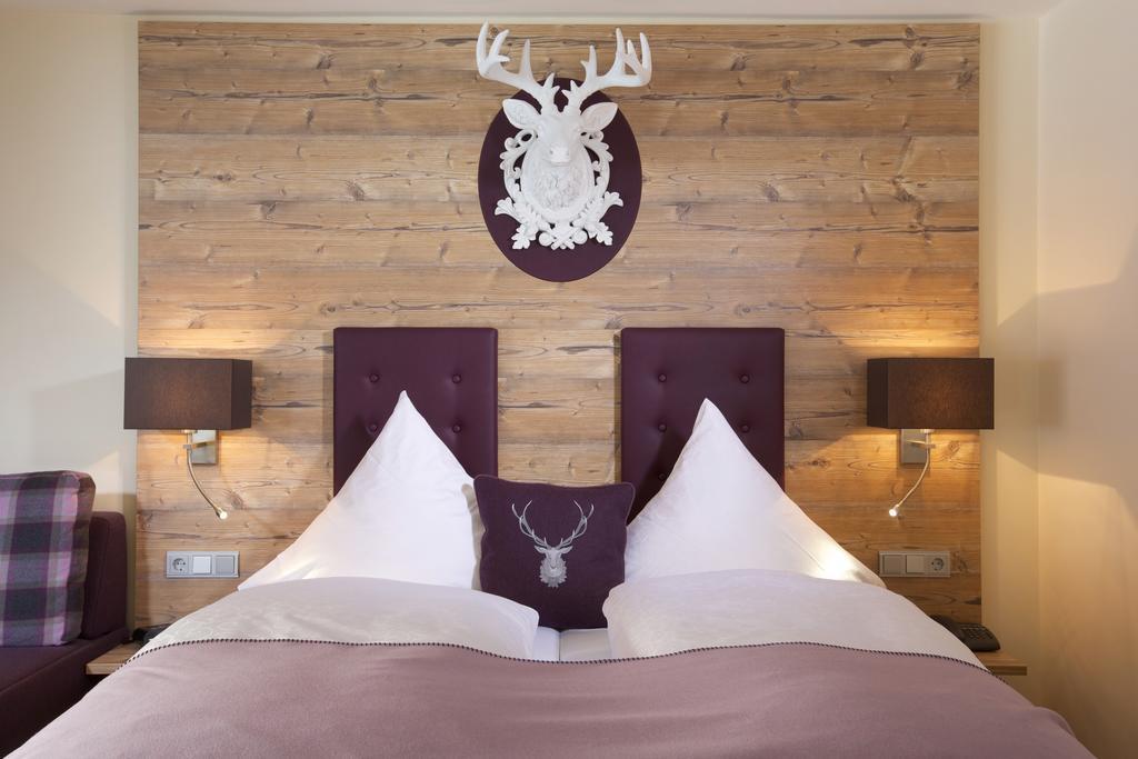 Hotel Heselbacher Hof 바이에르스브론 외부 사진